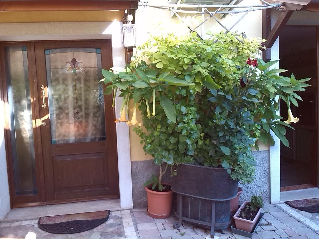 La Carbonara 6 Bed & Breakfast Bardolino Exterior photo