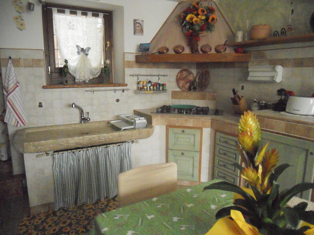 La Carbonara 6 Bed & Breakfast Bardolino Exterior photo